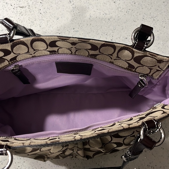 2009 Coach Pleated Signature East/West Gallery Tote Shoulder Bag - Picture 13 of 16